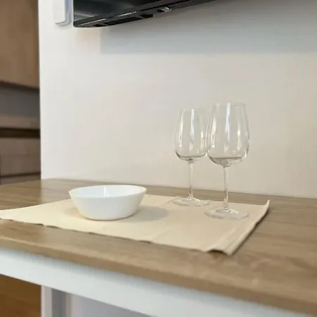 Casa Silvia, Bilocale Nuovo A 100 Mt Dal Mare 里乔内