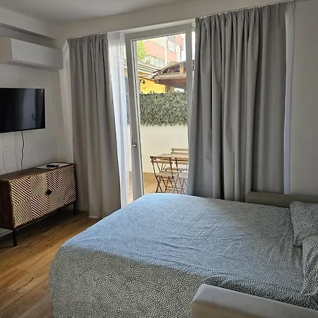 Апартаменты Casa Silvia, Bilocale Nuovo A 100 Mt Dal Mare *