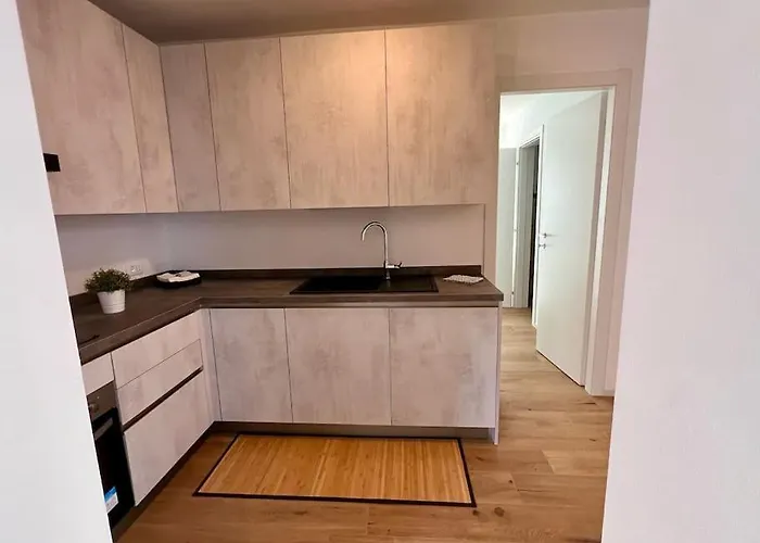 Casa Silvia, Bilocale Nuovo A 100 Mt Dal Mare * Riccione